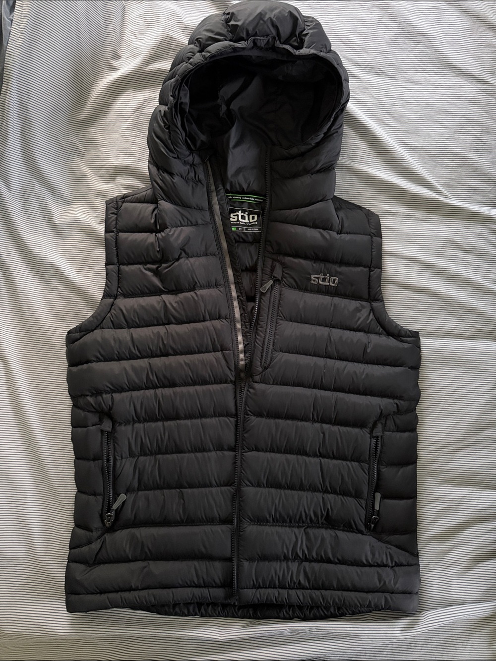 Stio Black Hooded Quilted Down Vest Men’s Medium M